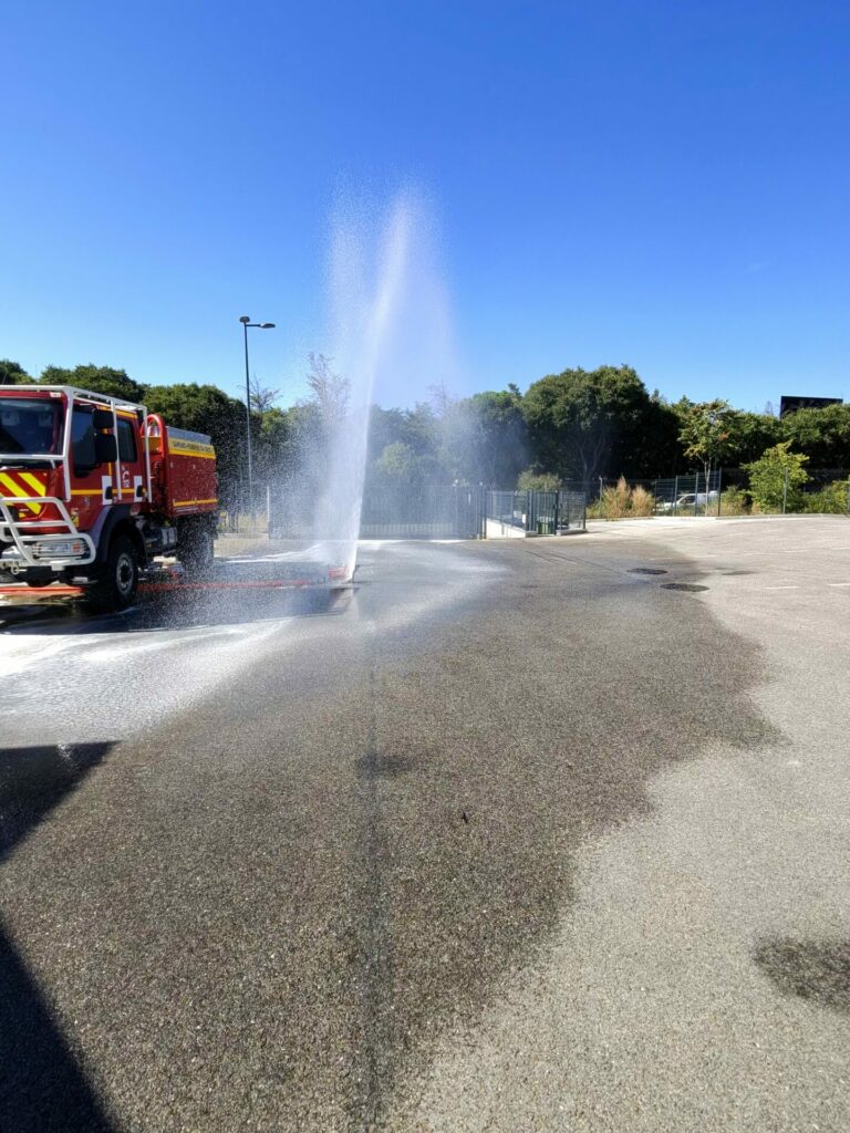 Equipo de supervivencia en incendios forestales
